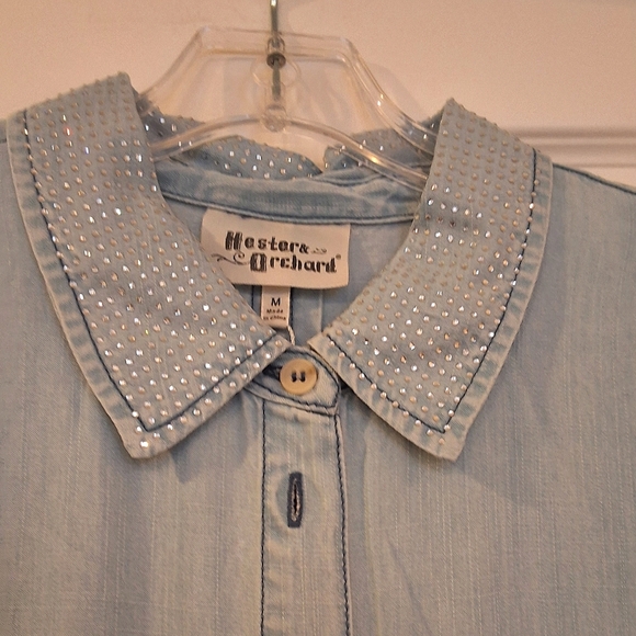 Hesters & Orchard, NWT, Medium, Light Blue, Rhine Stone Collar - Picture 10 of 11